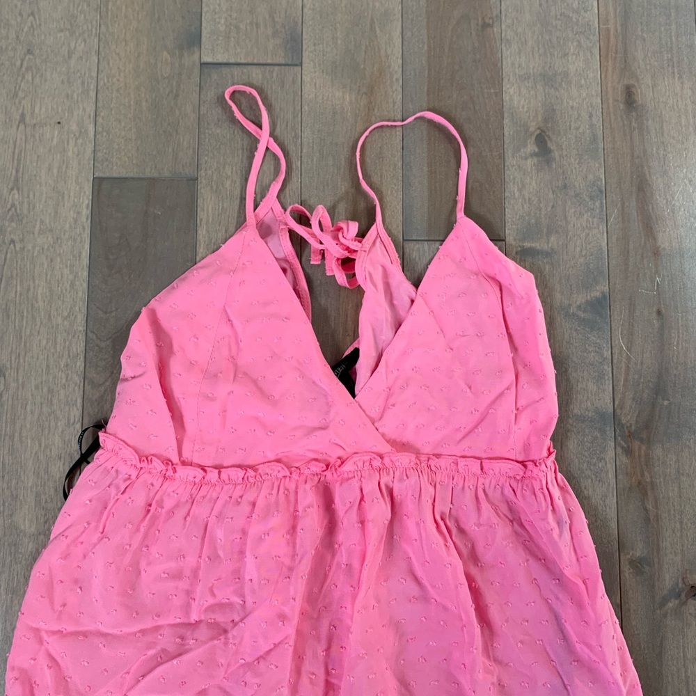 pink dress